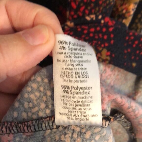 LuLaRoe Carly M Black Red Green Nude Short Sleeve High Low Dress - Picture 10 of 14